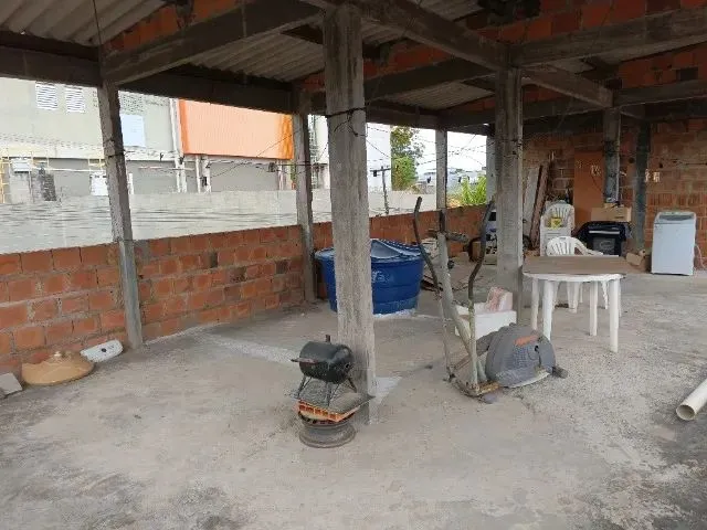 Imagem 2: Vendo Casa com Três Comercio Bem Localizada em Simões Filho,Cia1 Vida Nova (Atrás