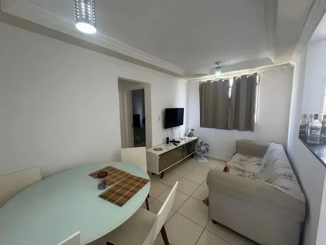 Imagem 5: Lindo 2/4 com Armários - 2º Andar - Condomínio com Piscina - 2 Km Atrás do Antigo