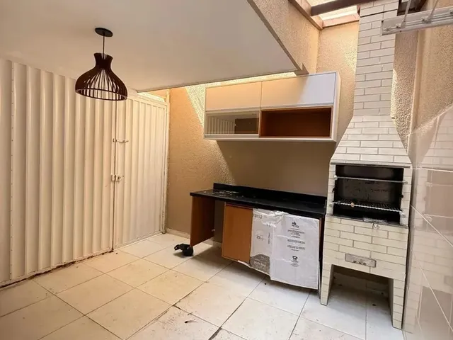 Imagem 2: Casa Ampla Duplex 4/4 Sendo 3 Suítes - 500M2 da Praia - Ipitanga - Cond. Fechado