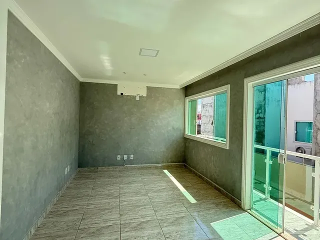 Imagem 6: Casa Ampla Duplex 4/4 Sendo 3 Suítes - 500M2 da Praia - Ipitanga - Cond. Fechado
