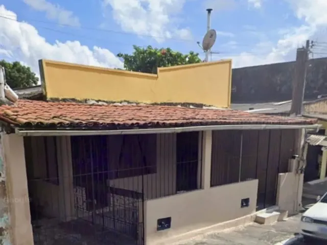 Imagem: A casa possui 3 Dormitórios e está localizado em Inocoop,