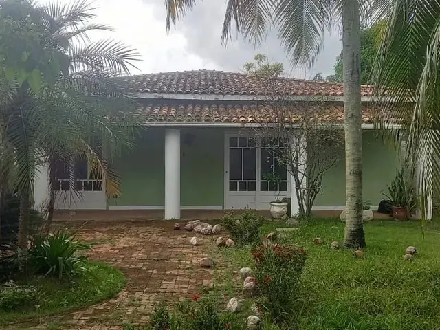 Imagem: Casa À Venda com 3 Suítes em Condominio