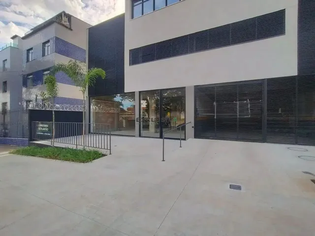 Imagem 3: Salas Comerciais em Frente a Praça da Glória