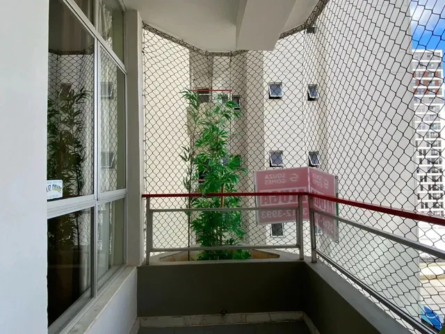 Imagem 2: 2 Quartos com Varanda e Vaga no Centro para Locação