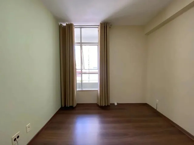 Imagem 8: 2 Quartos com Varanda e Vaga no Centro para Locação