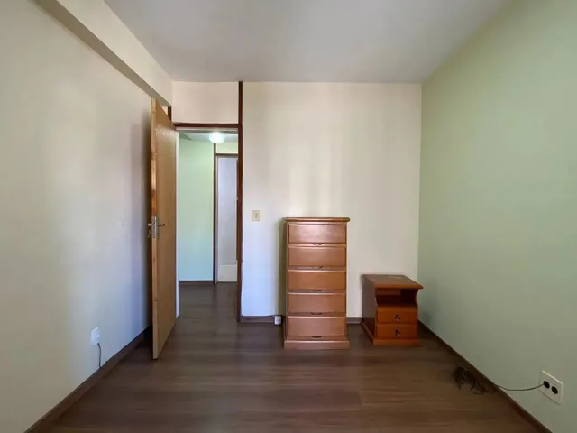 Imagem 5: 2 Quartos com Varanda e Vaga no Centro para Locação