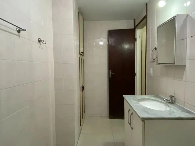 Imagem 7: 2 Quartos com Varanda e Vaga no Centro para Locação