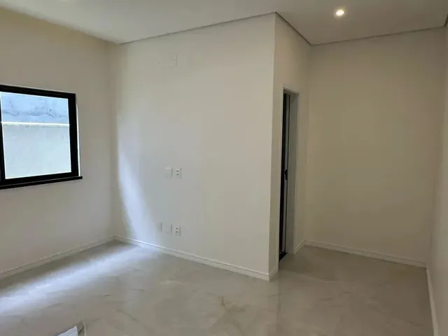 Imagem 15: Linda Casa Térrea com 3 Suítes na Cidade Alpha - Terras 1! Cód. 1Rsgn3E