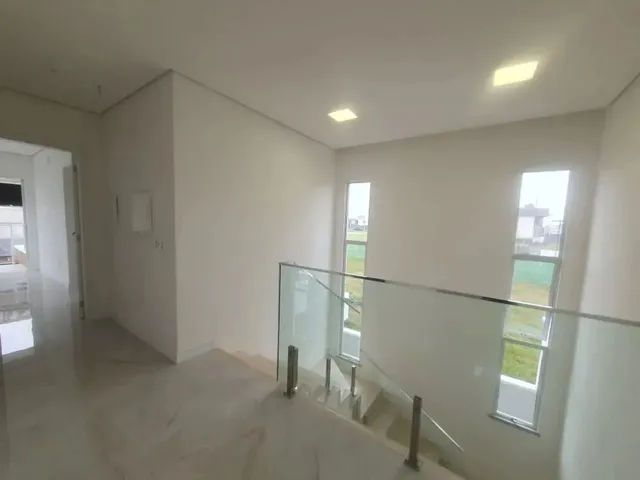 Imagem 2: Casa Pronta para Morar | 4 Suítes | Piscina | Acabamento Premium