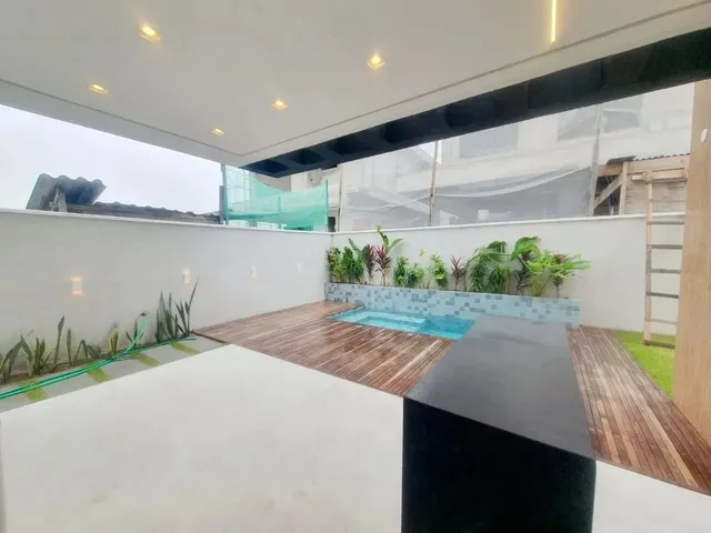Imagem 4: Casa Pronta para Morar | 4 Suítes | Piscina | Acabamento Premium