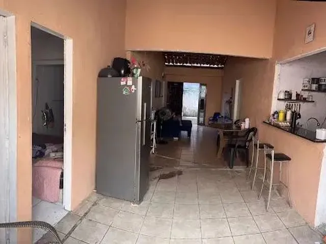 Imagem 2: Casa com 4 Dormitórios À Venda, 180 M² por R$ 290.000,00 - Jereissati II