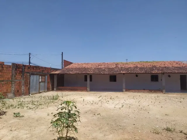 Imagem 13: Casa. Área de serviço, 910m² de Área, 3 Vagas na garageme2...
