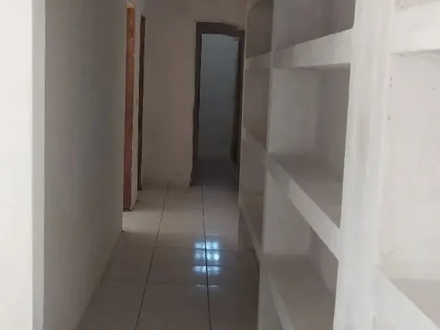 Imagem 4: Casa. Área de serviço, 910m² de Área, 3 Vagas na garageme2...
