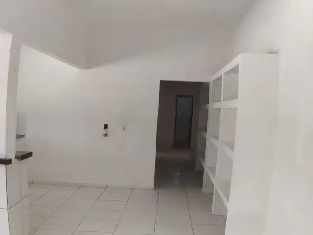 Imagem 5: Casa. Área de serviço, 910m² de Área, 3 Vagas na garageme2...