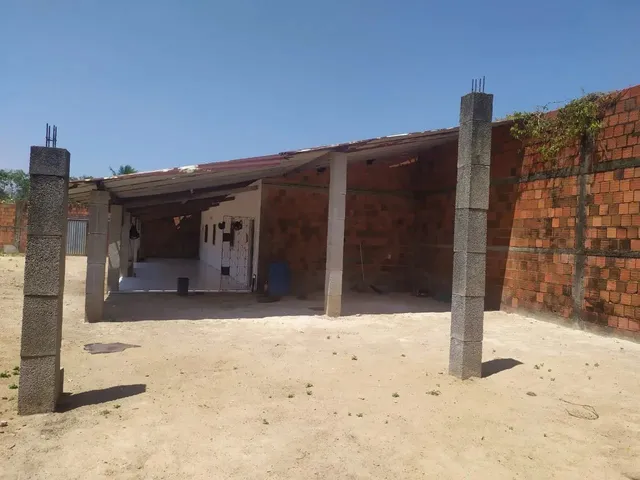 Imagem 10: Casa. Área de serviço, 910m² de Área, 3 Vagas na garageme2...