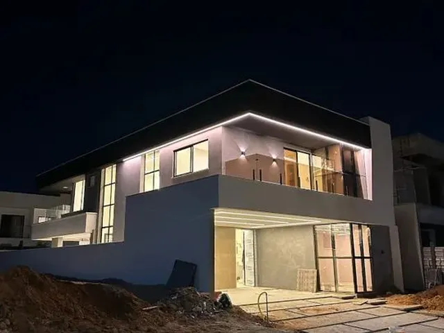 Imagem 4: Casa com Quatro Suítes na Cidade Alpha - Eusébio 261M²