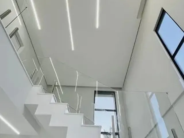 Imagem 7: Casa com Seis Quartos Sendo Quatro Suites na Cidade Alpha - Eusébio 330M²