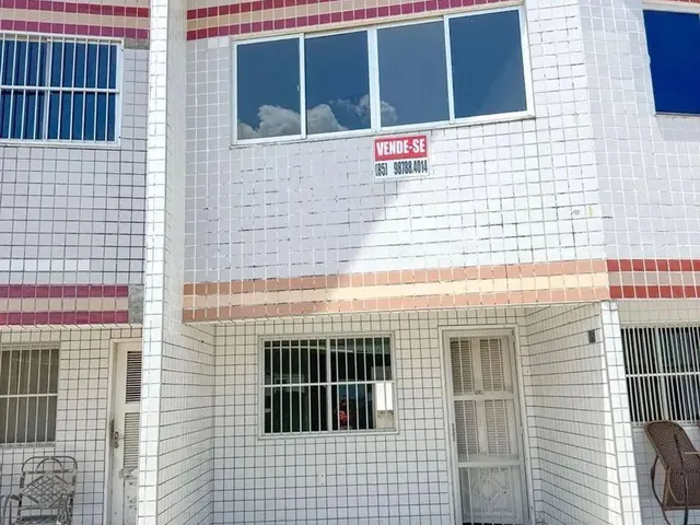 Imagem: Casa Duplex em Condomínio no Icaraí, Frente