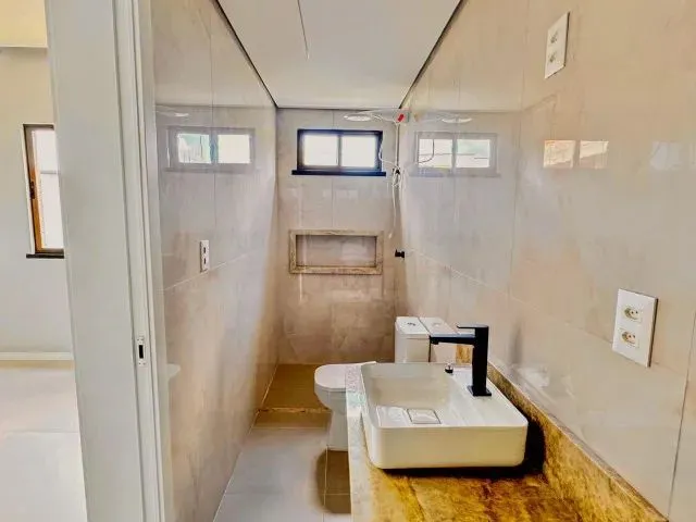 Imagem 16: Casa com Três Suítes com Closet na Cidade Alpha Terras 4 -160M²