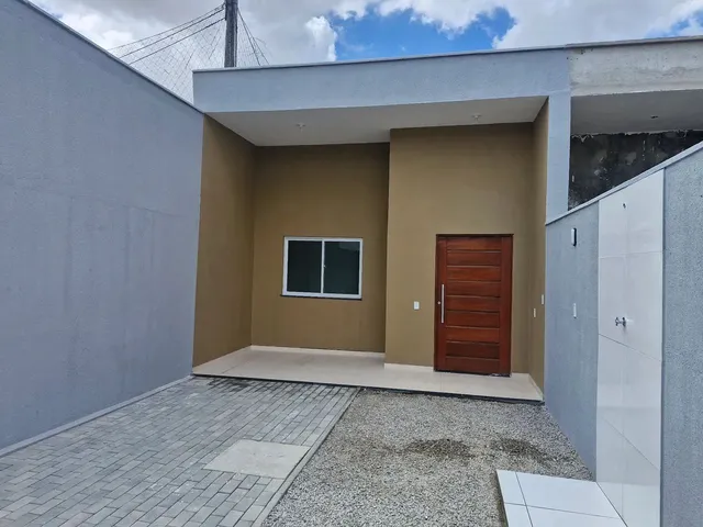 Imagem: A casa possui 2 Dormitórios, 2 Banheiros, 2 Vagas na