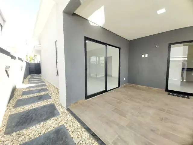 Imagem 6: Casa com Três Suítes no Condomínio Jardins do Lago - Eusébio - 180M²