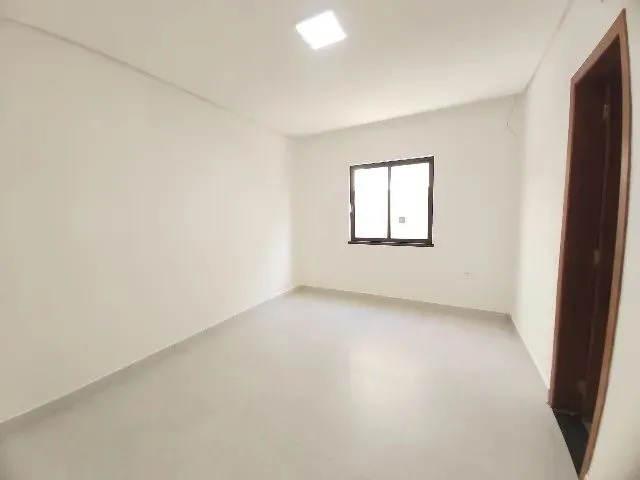 Imagem 3: Casa Duplex com Quatro Suítes no Condomínio Jardins do Lago - Eusébio - 229M²