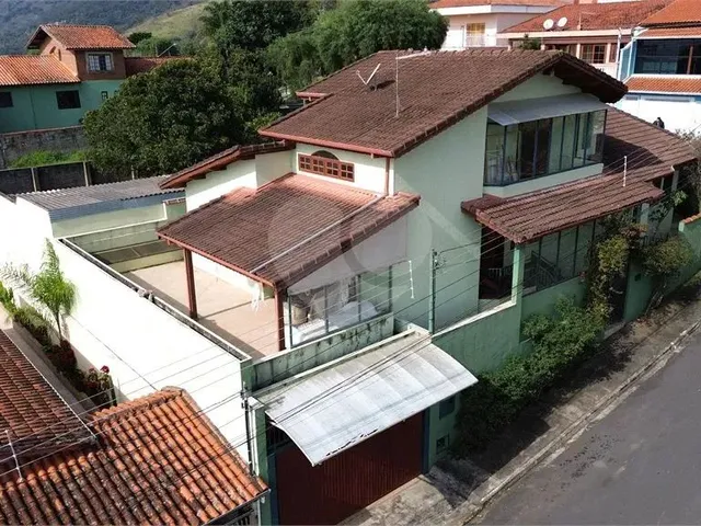 Imagem 13: Casa com 3 Quartos À Venda em Centro - Mg