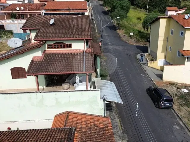 Imagem 16: Casa com 3 Quartos À Venda em Centro - Mg