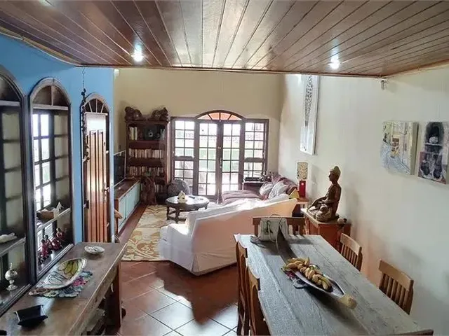 Imagem 7: Casa com 3 Quartos À Venda em Centro - Mg
