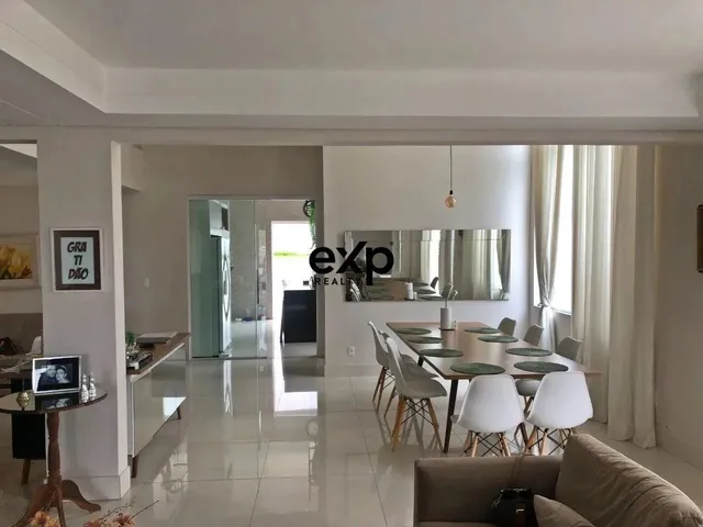 Imagem: Casa de Alto Padrão com 4 Suítes com 371