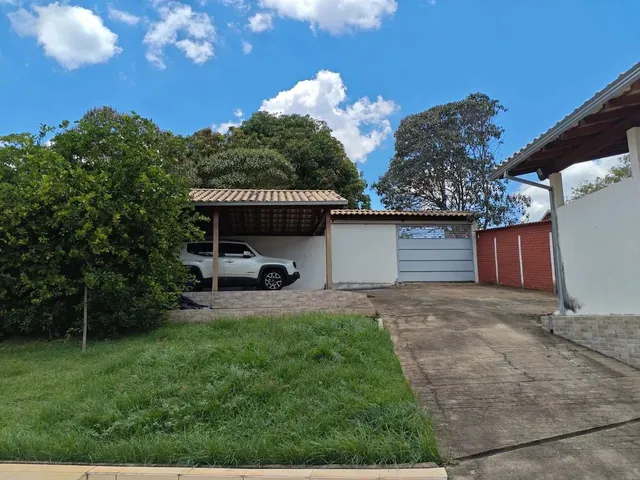Imagem 3: Casa Ampla e Bem Localizada a Venda! Mais de 1000 M2 de Área Construída Local Seguro !!