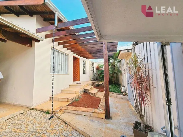Imagem: Casa com 4 Dormitórios À Venda, 306 M²