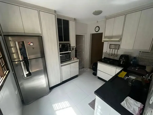 Imagem 15: Casa para Alugar no Bairro Santo Amaro em Cambé com 3 Quartos e Cozinha Planejada