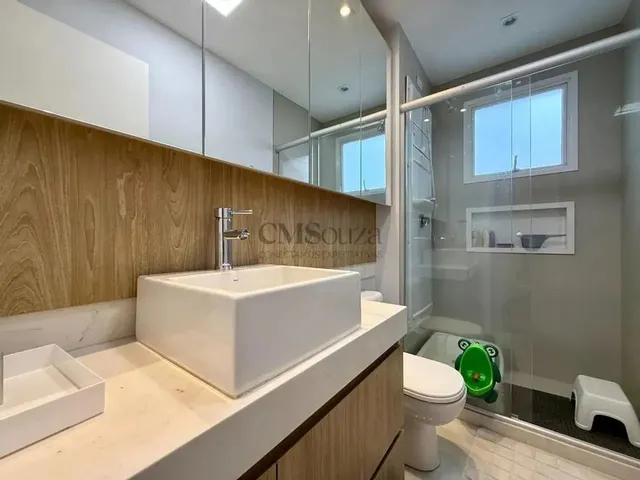 Imagem 3: Apartamento À Venda e para Alugar em Londrina, Gleba Palhano, com 4 Quartos, com 205.13