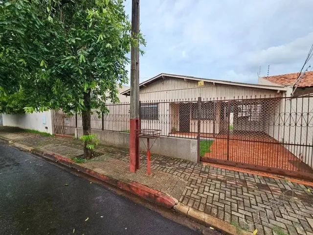 Imagem: Casa com 3 Dormitórios para Alugar, 130
