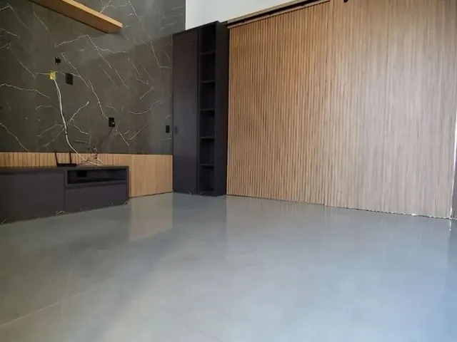 Imagem 11: Casa com Piscina 3 Quartos e 1 Suite, Semi-Mobiliada no Veiga Jardim Próximo St. Nova Bra