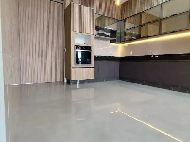 Imagem 9: Casa com Piscina 3 Quartos e 1 Suite, Semi-Mobiliada no Veiga Jardim Próximo St. Nova Bra