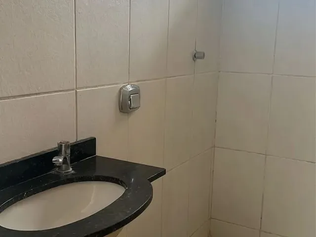 Imagem 14: Aluga-Se Apto de 2 Quartos na Av. Leste Oeste