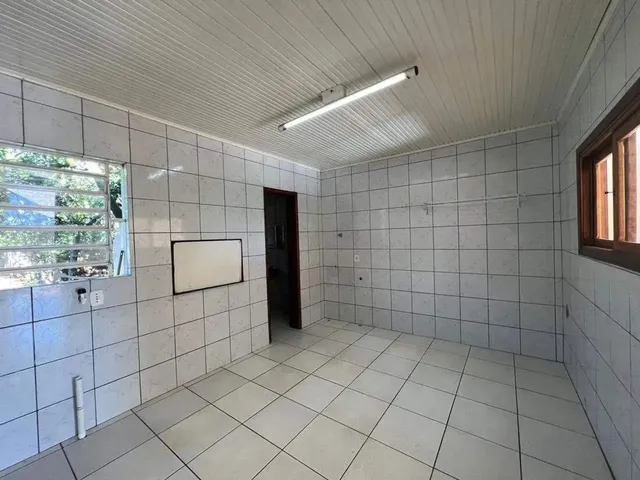 Imagem 16: Casa de 03 Dormitórios para Locação com Amplo Pátio Perto do Senai da Vera Cruz