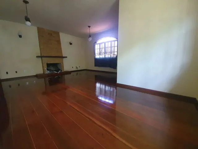 Imagem: Excelente Casa para Aluguel com 320 Metros