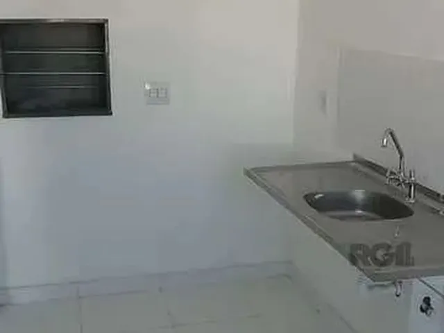 Imagem 4: Apartamento 2 Dormitórios com Suíte, Sacada e Churrasqueira