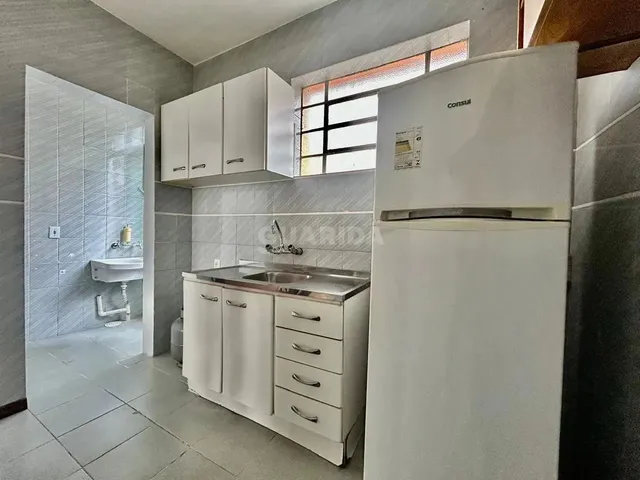 Imagem 12: Apartamento Semimobiliado com 2 Dormitórios para Alugar no Bairro Higienópolis