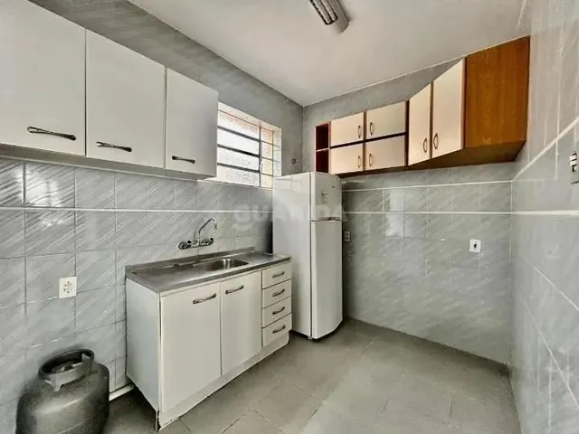 Imagem 2: Apartamento Semimobiliado com 2 Dormitórios para Alugar no Bairro Higienópolis