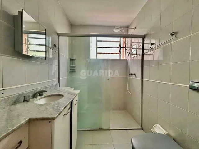 Imagem 4: Apartamento Semimobiliado com 2 Dormitórios para Alugar no Bairro Higienópolis
