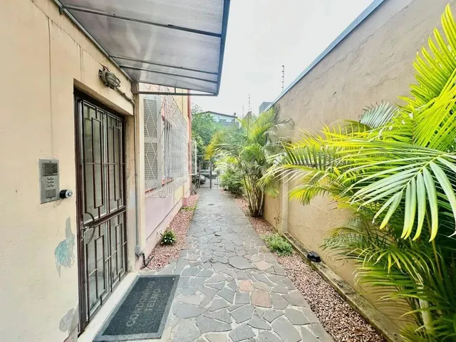 Imagem 16: Apartamento Semimobiliado com 2 Dormitórios para Alugar no Bairro Higienópolis