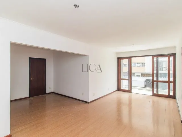 Imagem: Apartamento com 3 Dormitórios no Tradicional
