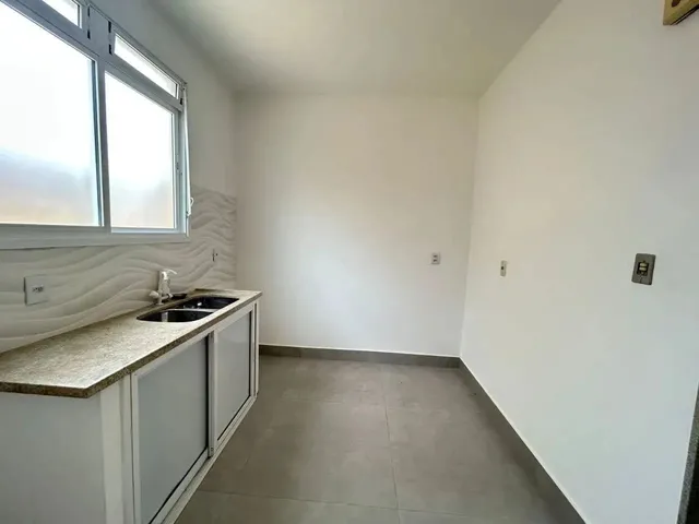 Imagem 15: Apartamento de 03 Dormitorios Reformado
