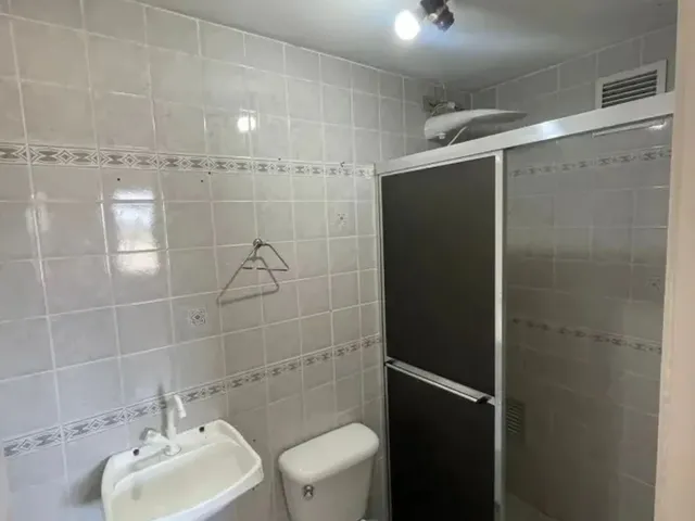 Imagem 10: Apartamento no 3º Andar de 2 Dormitorios com Vaga