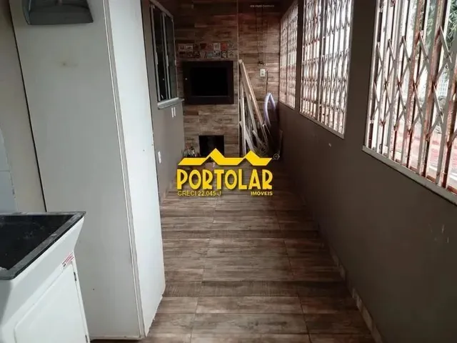 Imagem 15: Casa, em Piso Superior (Segundo Pavimento), com Dois Dormitórios, Sala com Lareira