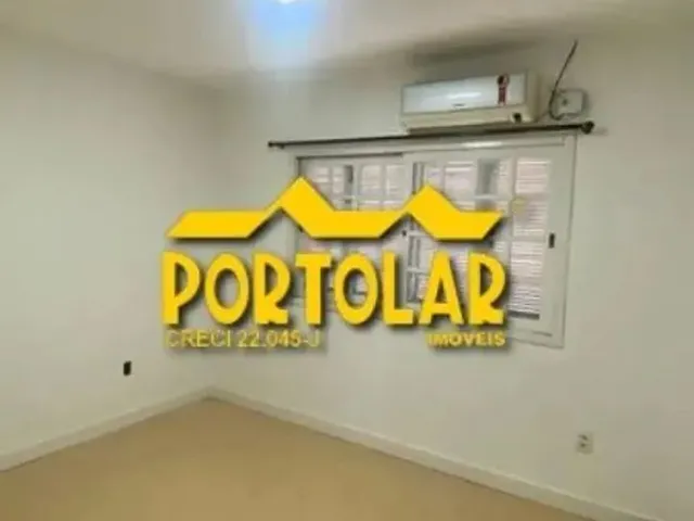 Imagem 8: Casa, em Piso Superior (Segundo Pavimento), com Dois Dormitórios, Sala com Lareira